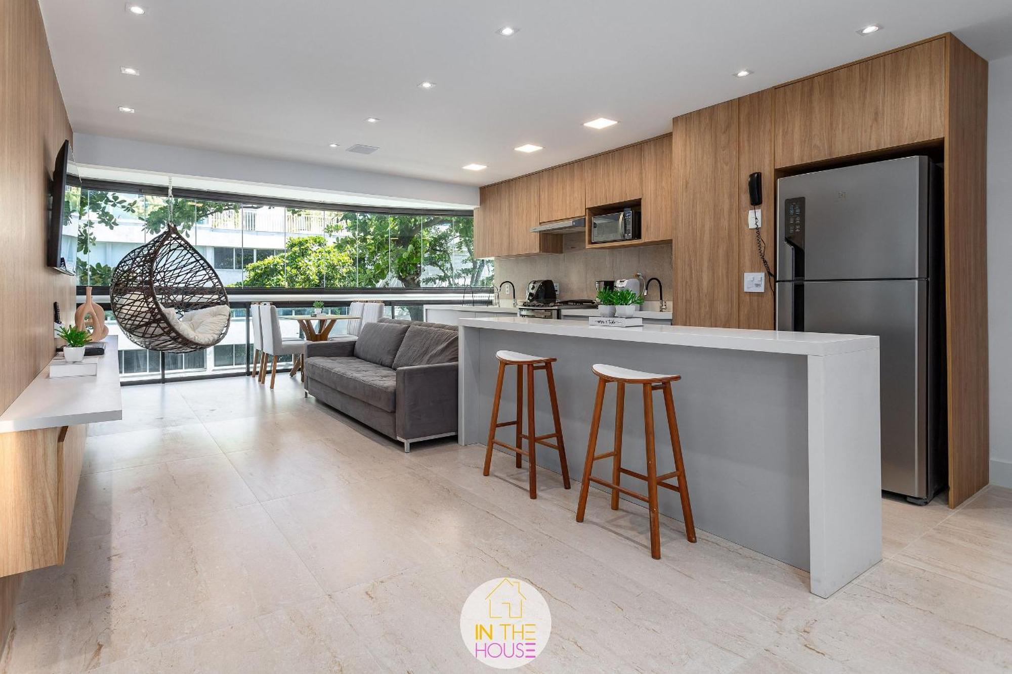 Apartamento Luxo Na Quadra Da Do Arpoador *