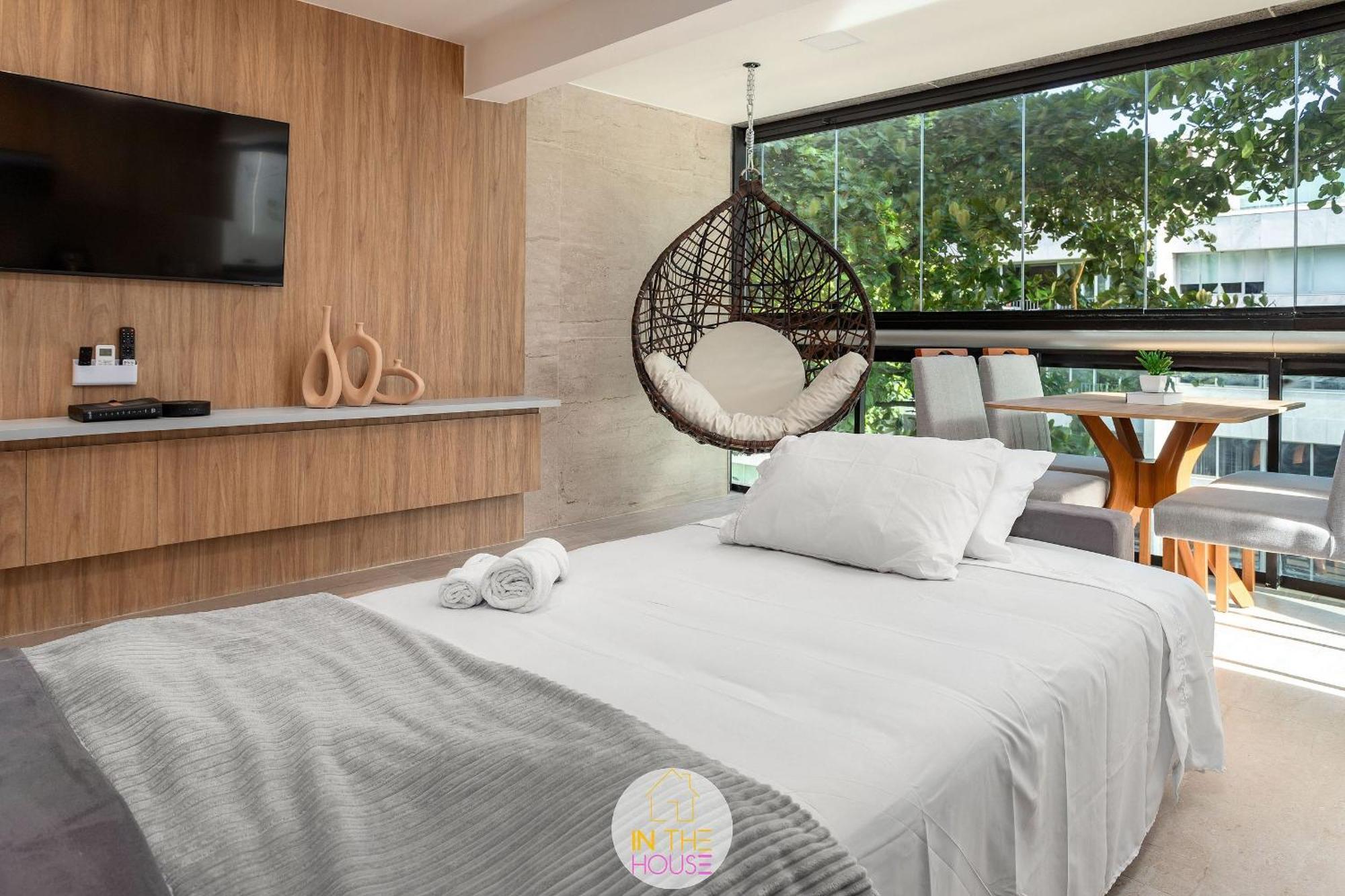 Apartamento Luxo Na Quadra Da Do Arpoador *